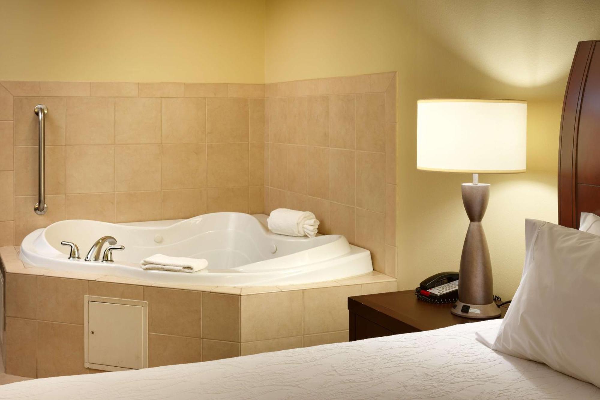 Hilton Garden Clarksville